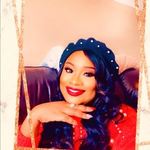 Meet your Posher, Alexia